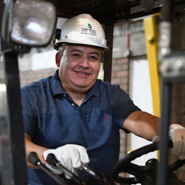 Alejandro Hernández Toro trazabilidad de metales