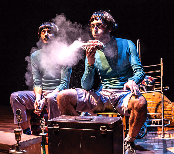 Teatro contemporáneo: Vendrán los alienígenas y tendrán tus ojos