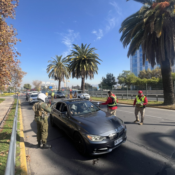 Restricción Vehicular Santiago: Calendario y Detalles 2025