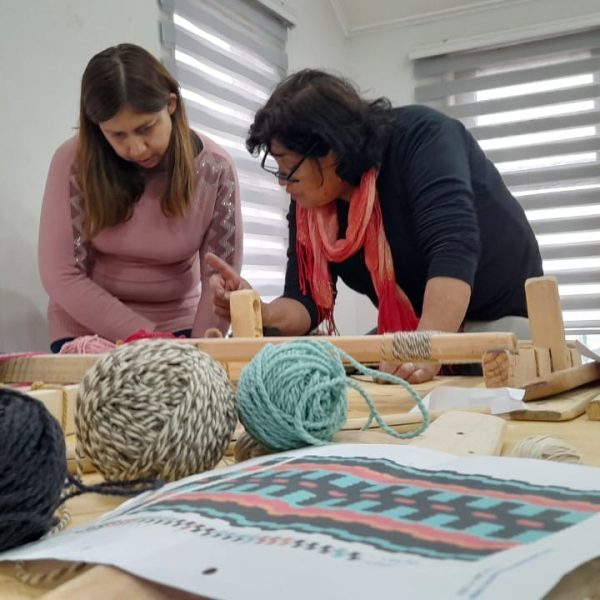 Talleres culturales en Los Ríos: una conexión con la tradición