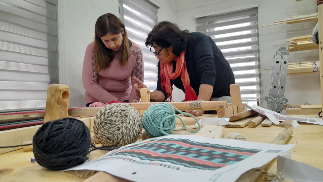 Talleres culturales en Los Ríos: una conexión con la tradición
